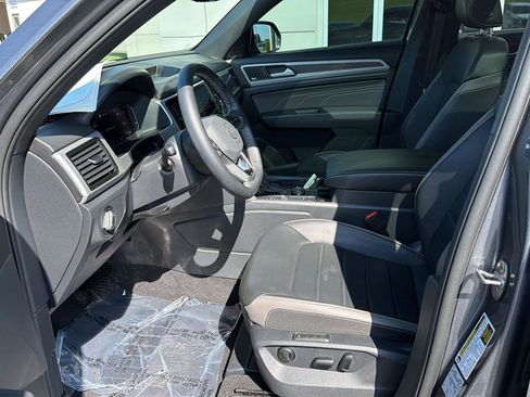Used 2021 Volkswagen Atlas Cross Sport SEL Premium AWD/4WD image 10