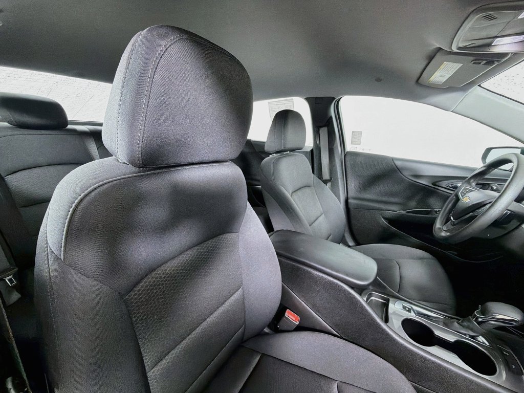 Used 2025 Chevrolet Malibu LS FWD image 26