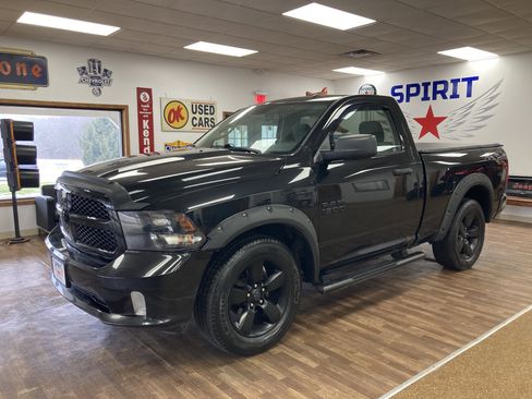 Used 2017 RAM 1500 Express w/ Black Ram 1500 Express Group image 1