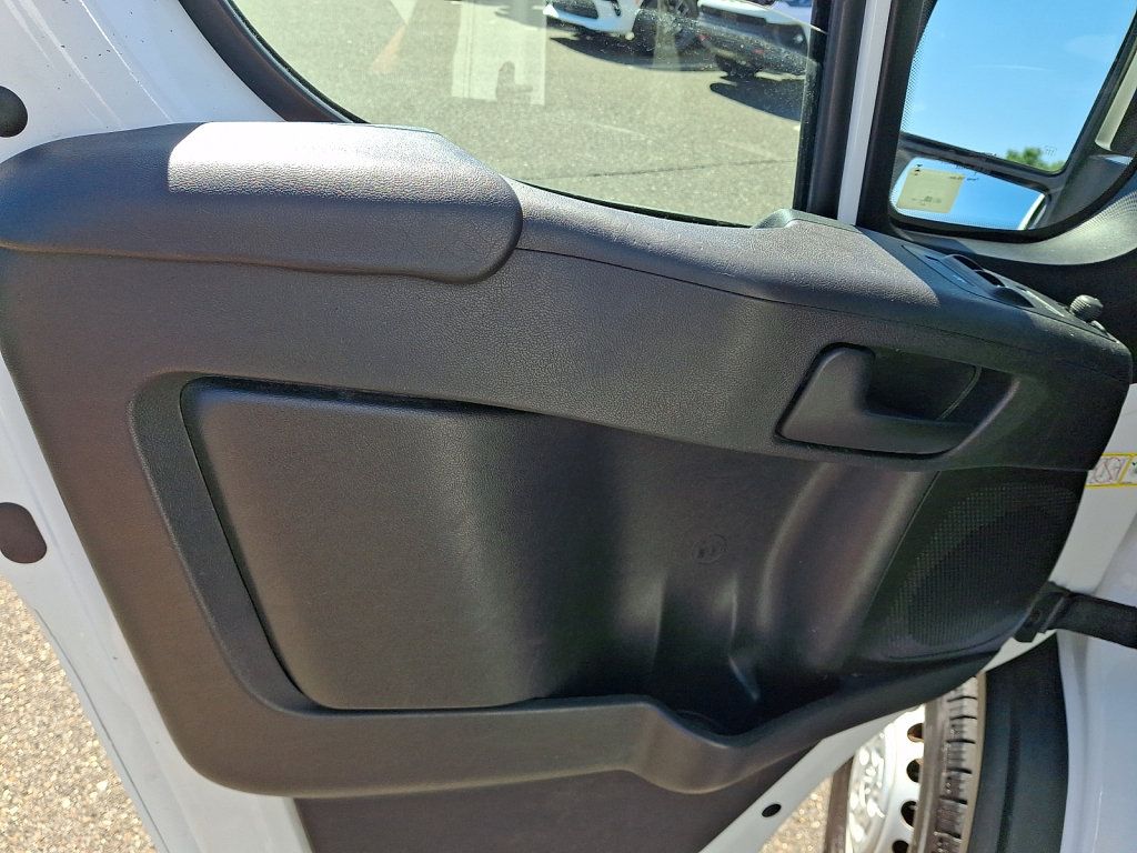 Used 2025 RAM ProMaster 2500 w/ Convenience Group FWD image 21