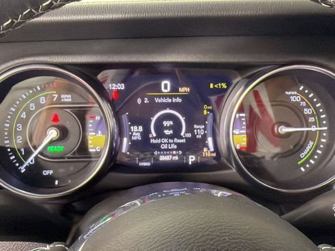 Used 2022 Jeep Wrangler Unlimited Sahara AWD/4WD image 23