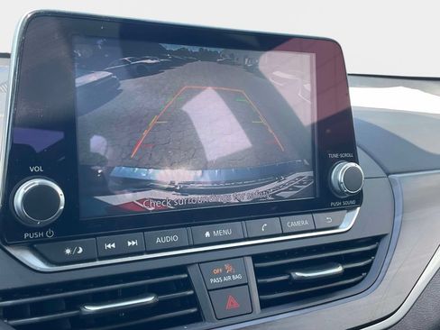 Used 2023 Nissan Altima 2.5 SV FWD image 27