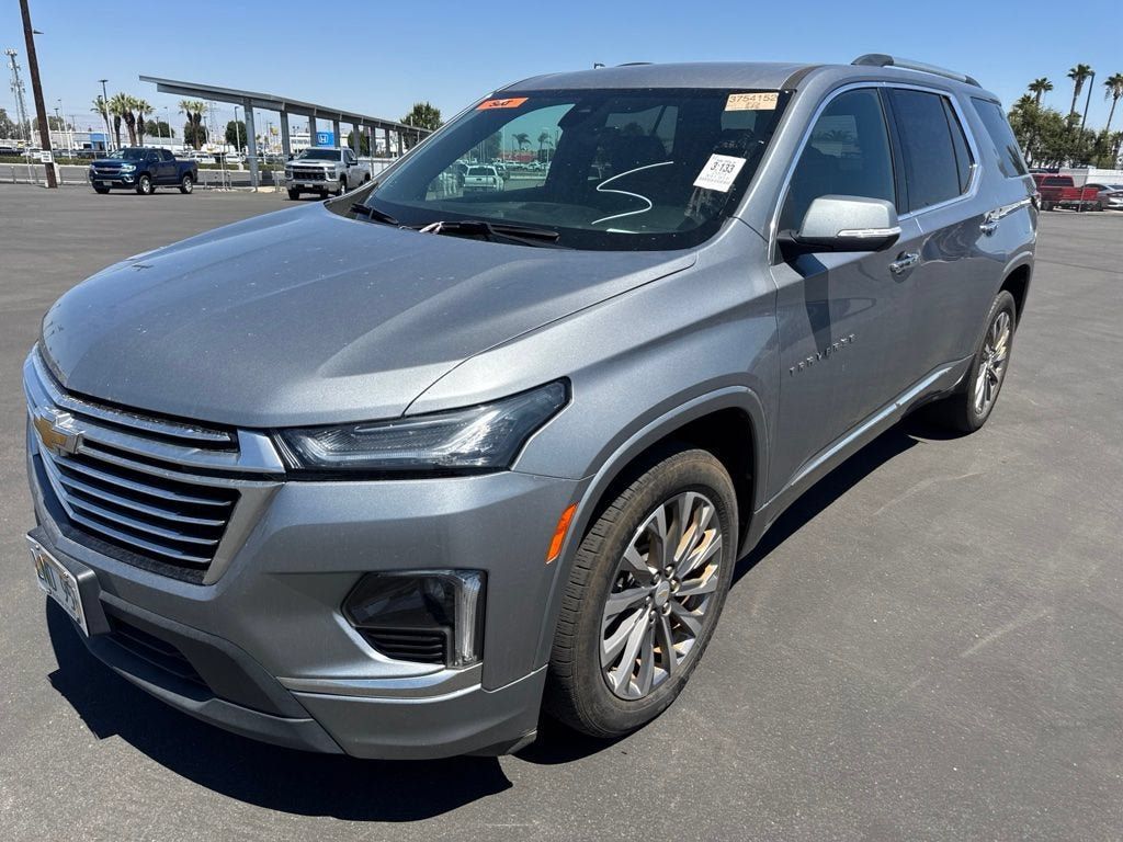 Used 2023 Chevrolet Traverse Premier AWD/4WD image 1