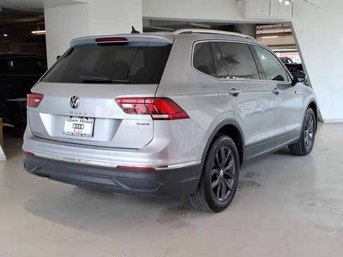 Used 2022 Volkswagen Tiguan SE AWD/4WD image 4