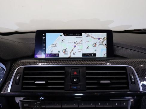 Used 2018 BMW M3 RWD image 32
