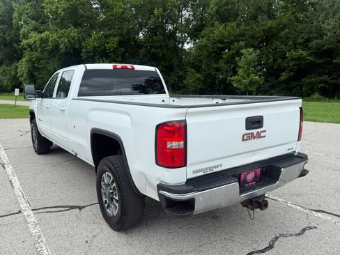 Used 2017 GMC Sierra 3500 SLE w/ Suspension Package, Off-Road AWD/4WD image 7
