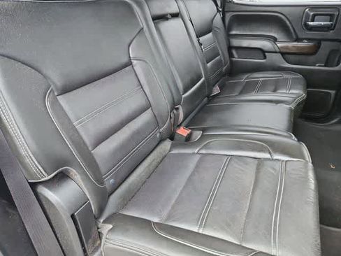 Used 2019 GMC Sierra 2500 Denali w/ Suspension Package, Off-Road AWD/4WD image 36