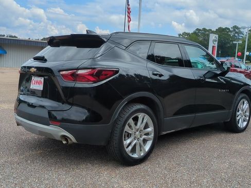 Used 2020 Chevrolet Blazer LT w/ Sound & Technology Package FWD image 5
