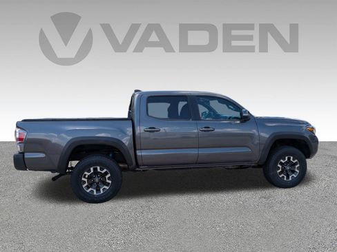 Used 2021 Toyota Tacoma TRD Off-Road AWD/4WD image 19