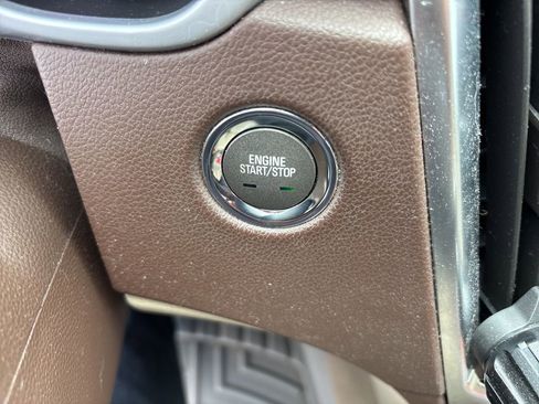 Used 2011 Cadillac SRX Luxury AWD/4WD image 25