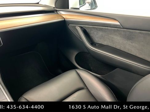 Used 2023 Tesla Model Y Performance AWD/4WD image 10