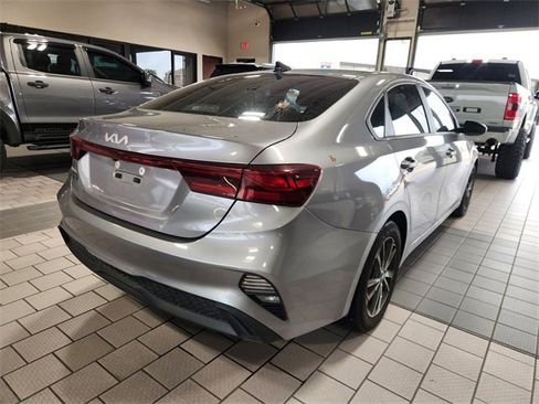 Used 2024 Kia Forte LXS FWD image 6
