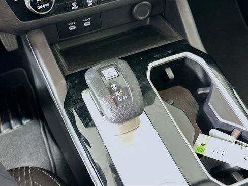 Used 2025 Mitsubishi Outlander ES AWD/4WD image 25