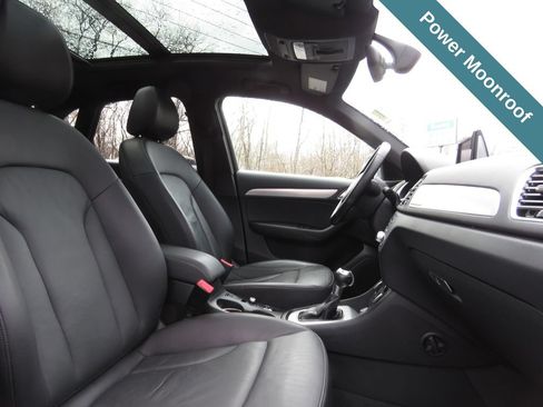 Used 2018 Audi Q3 2.0T Premium w/ Convenience Package AWD/4WD image 13