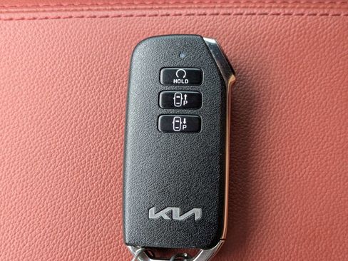 Certified 2024 Kia Sportage SX Prestige AWD/4WD image 39