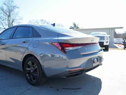 Used 2022 Hyundai Elantra SEL w/ Convenience Package image 14