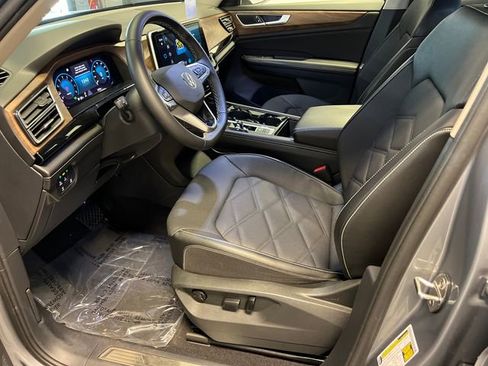 Certified 2024 Volkswagen Atlas SE AWD/4WD image 7