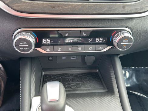 New 2025 Nissan Altima 2.5 SV w/ SV Premium Package AWD/4WD image 17