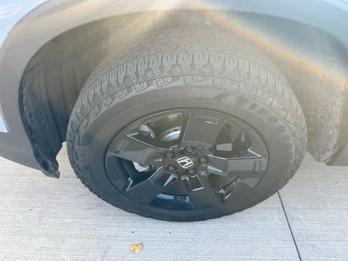 Used 2024 Honda Ridgeline Black Edition image 9