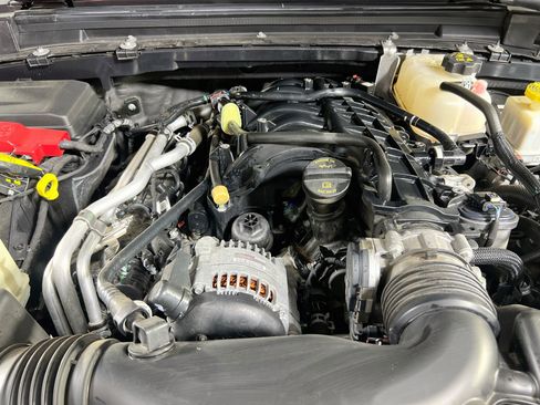 Used 2023 Jeep Gladiator Sport AWD/4WD image 27