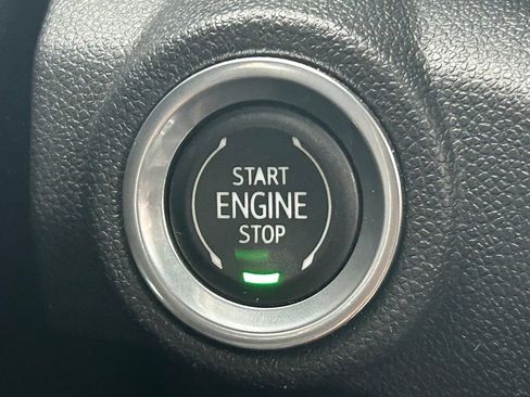 Used 2021 Chevrolet TrailBlazer RS w/ Technology Package image 51