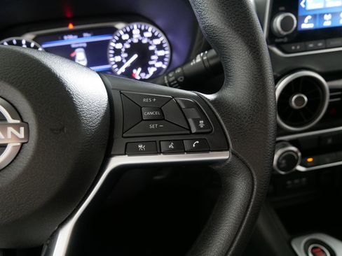 Used 2024 Nissan Sentra SV FWD image 28