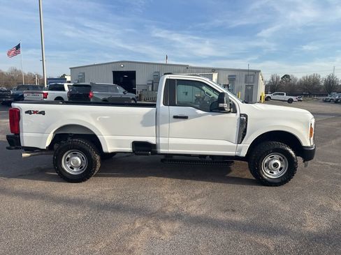 Used 2025 Ford F250 XL w/ XL Off-Road Package image 2