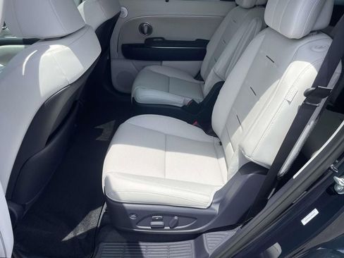 New 2026 Hyundai Palisade Calligraphy FWD image 10