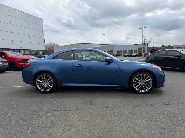 Used 2011 INFINITI G37 Convertible w/ Premium Pkg RWD image 4