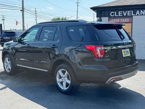 Used 2017 Ford Explorer XLT AWD/4WD image 9