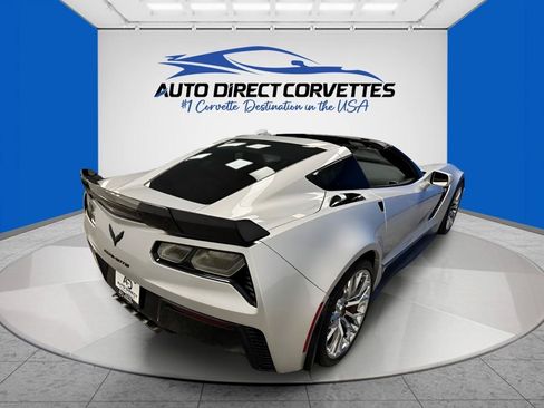 Used 2019 Chevrolet Corvette Z06 RWD image 11