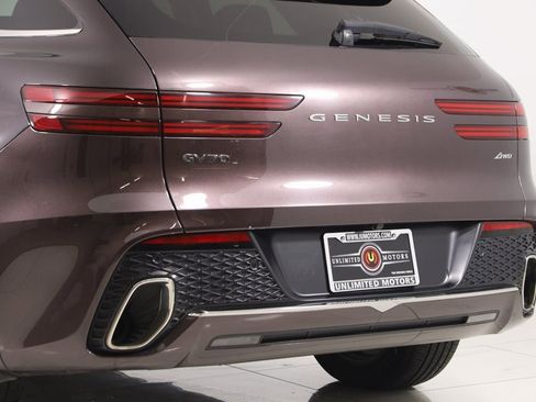 Used 2022 Genesis GV70 2.5T w/ Select Package image 24