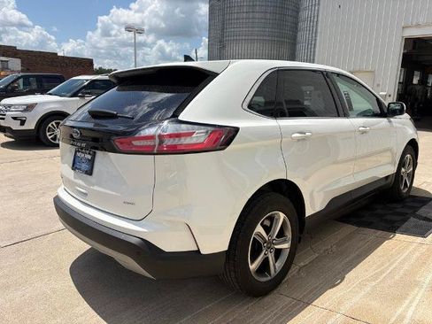 Certified 2024 Ford Edge SEL w/ Convenience Package AWD/4WD image 3