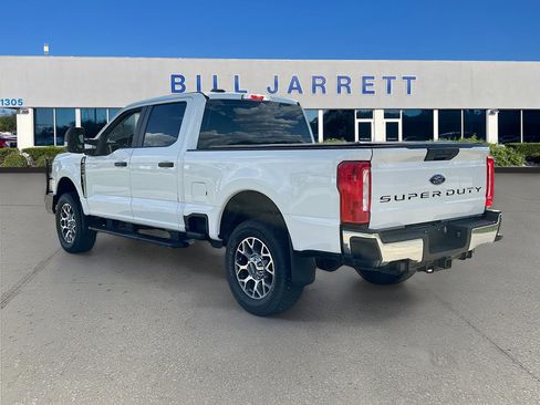 Used 2024 Ford F250 XL image 5