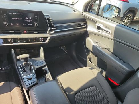 Certified 2023 Kia Sportage LX FWD image 28