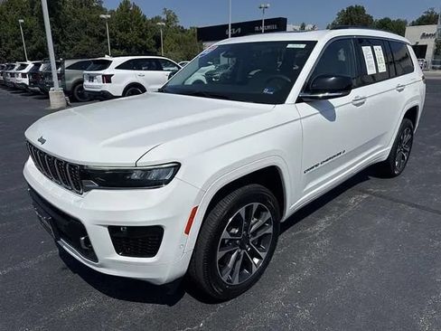 Used 2023 Jeep Grand Cherokee L Overland AWD/4WD image 4