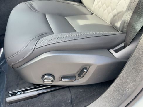 New 2026 Volvo XC90 T8 Plus w/ Protection Package Premier image 13