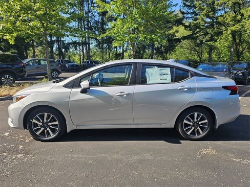 New 2025 Nissan Versa SV w/ Trunk Package image 8