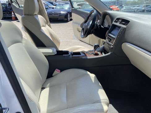Used 2012 Lexus IS 250 w/ Premium Pkg Value Edition RWD image 21