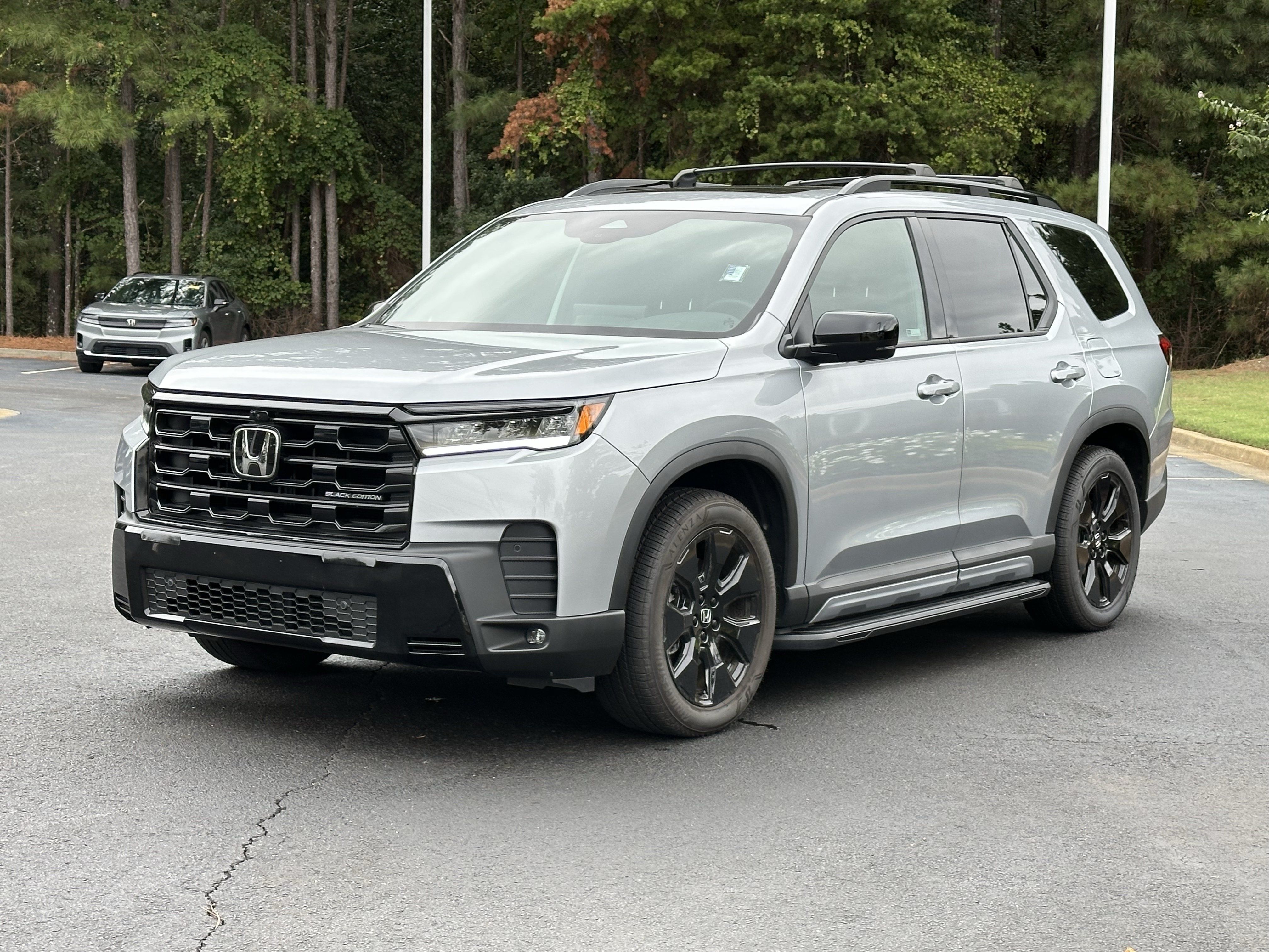 Used 2026 Honda Pilot Black Edition image 5