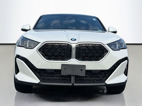 Certified 2025 BMW X2 xDrive28i w/ Convenience Package image 9
