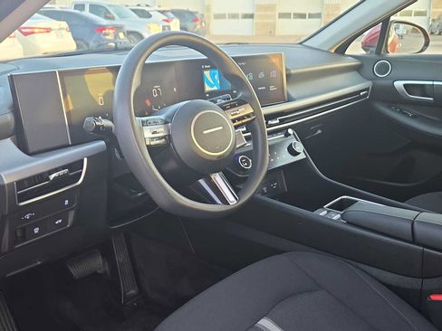 Used 2025 Hyundai Sonata SEL FWD image 10
