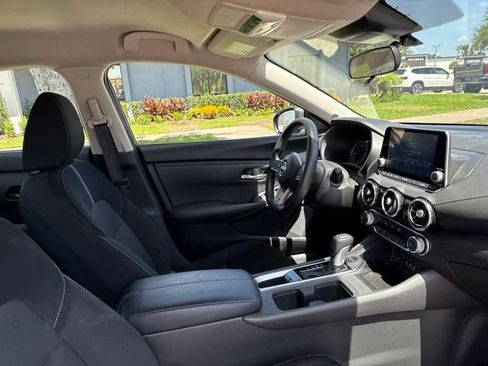 Used 2025 Nissan Sentra SV FWD image 10