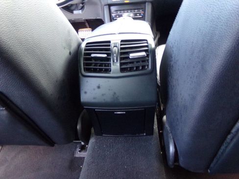 Used 2015 Mercedes-Benz E 350 4MATIC Sedan image 22