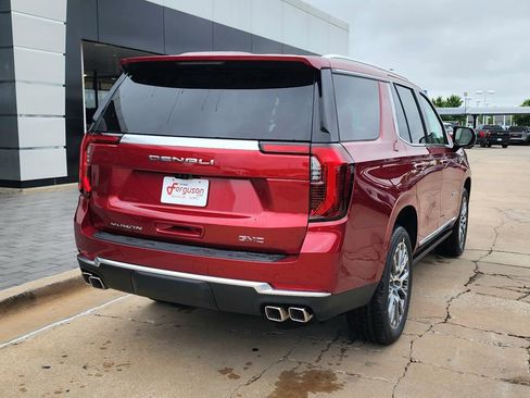 New 2026 GMC Yukon Denali w/ Denali Reserve Package AWD/4WD image 3