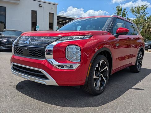 New 2025 Mitsubishi Outlander SEL image 8