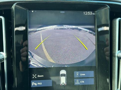 Used 2020 Volvo XC40 T5 R-Design image 24