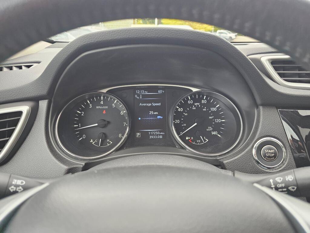 Used 2016 Nissan Rogue SL w/ SL Premium Package AWD/4WD image 28