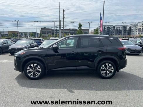 Certified 2023 Nissan Rogue SV w/ SV Premium B Package AWD/4WD image 4
