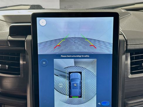 Used 2022 Ford Expedition Platinum image 23